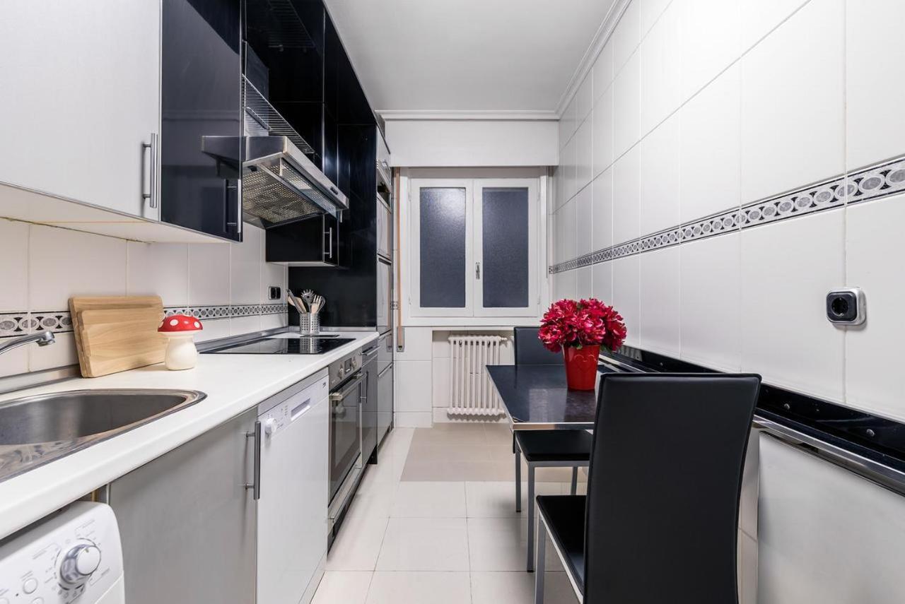 Zurriola Surf Apartment San Sebastian Luaran gambar